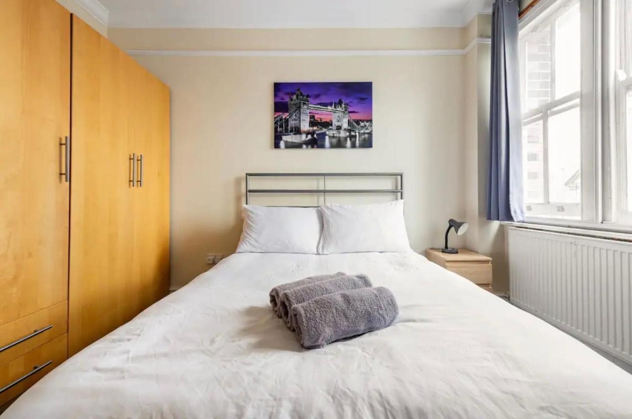 Lovely 3-Bed 20 Minutes To Central London Exterior photo