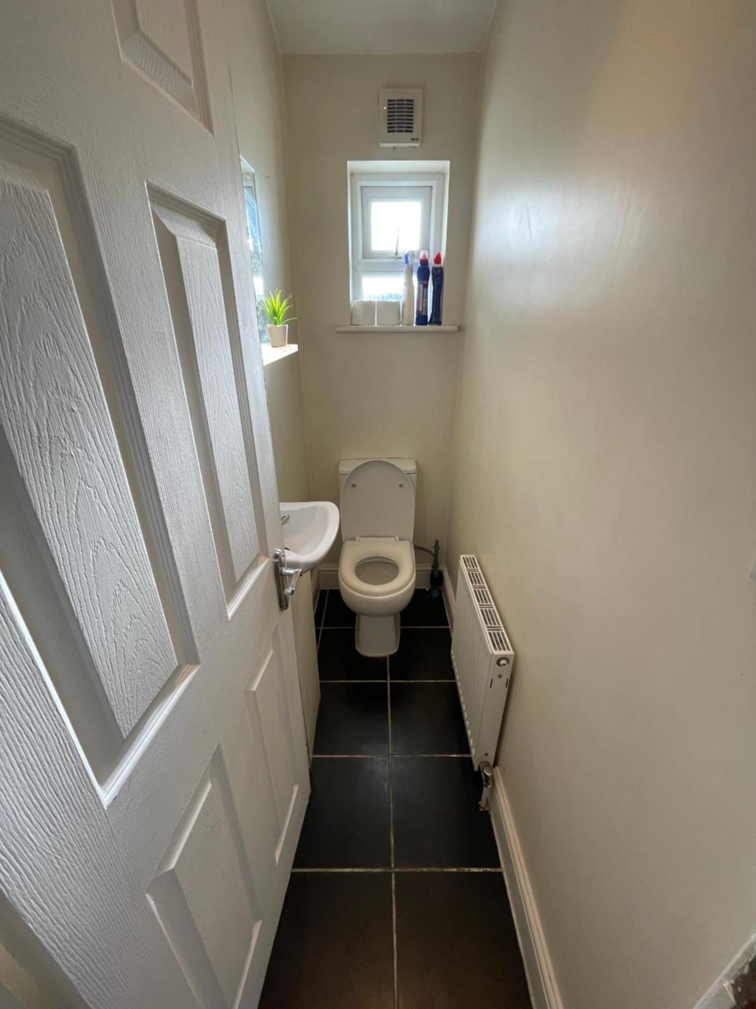 Lovely 3-Bed 20 Minutes To Central London Exterior photo
